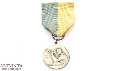 Swedish shooting medal with ribbon, silver 830, 1957